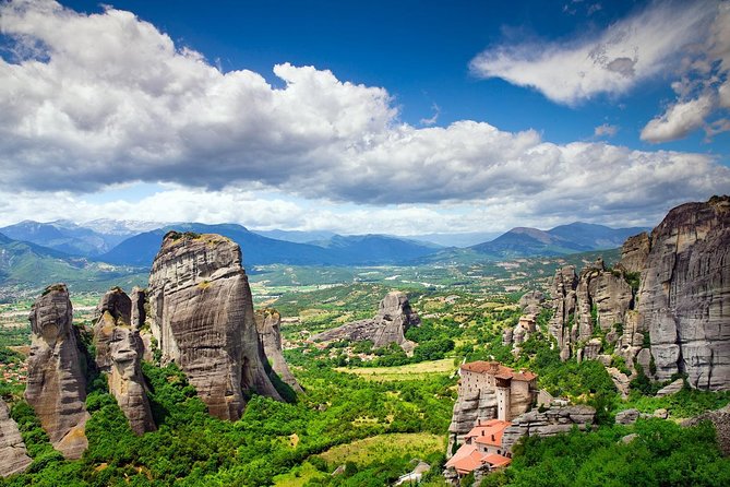 2-Day Delphi and Meteora Tour from Athens - Delphi and the Temple of Apollo