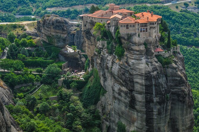 2-Day Delphi and Meteora Tour from Athens - Thermopylae and the return to Athens