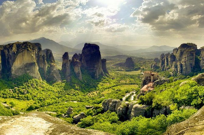 2 Days Private Tour: Delphi & Meteora - Thermopylae and the road back to Athens