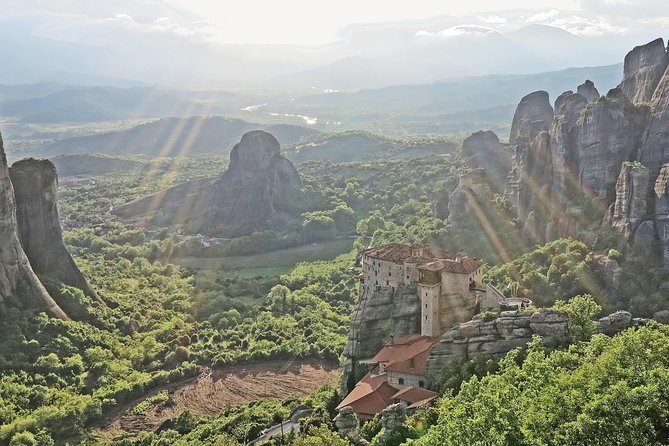 3-Day Trip to Delphi and Meteora from Athens - Delphi and Meteora in one three-day route