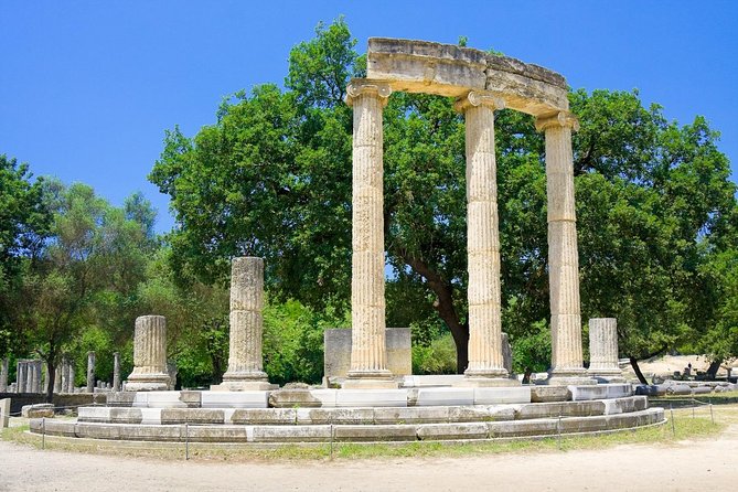 4-Day Greece Highlights Tour: Epidaurus, Mycenae, Olympia, Delphi and Meteora - How hard is the tour?