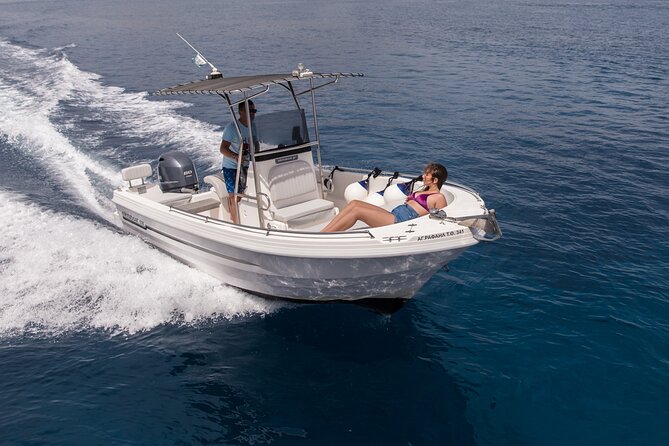 5 Hours Boat Rental in Santorini - What this Santorini boat rental is really like