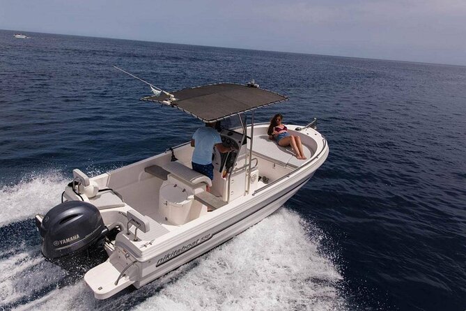 5 Hours Boat Rental in Santorini - The boat’s practical equipment