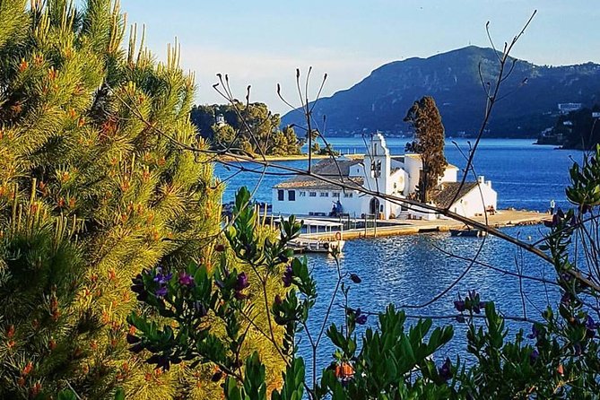 Achilleion Palace and Corfu Old Town Tour - Corfu Old Town, Venetian forts, and St. Spyridon