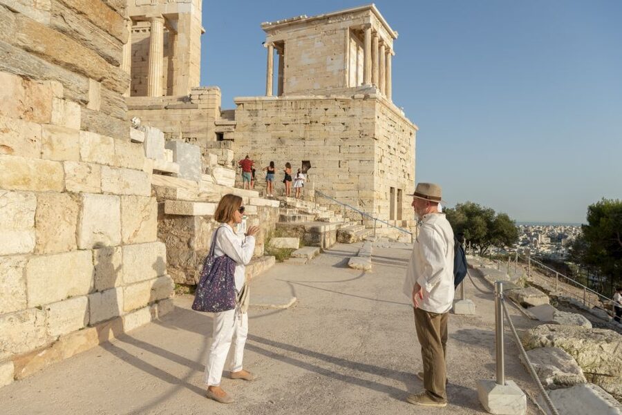 Acropolis & Acropolis Museum PRIVATE Expert led Guided Tour - Meeting near the Acropolis Museum