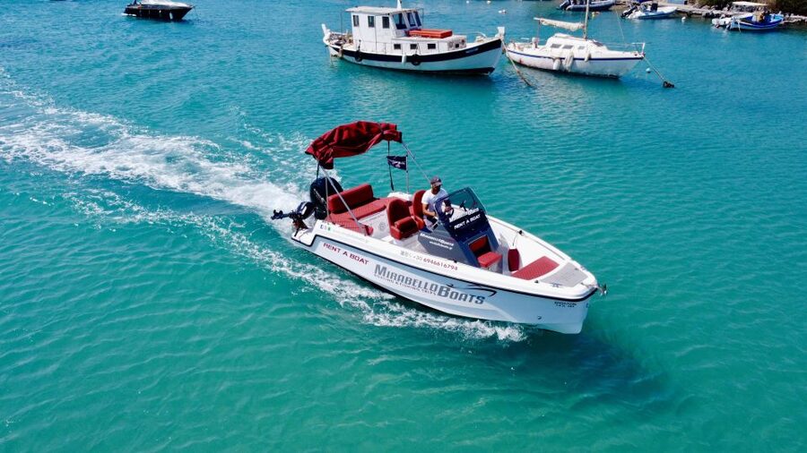 Agios Nikolaos: Motorboat or Speedboat Rental - Motorboat or RIB: choosing the sensible option