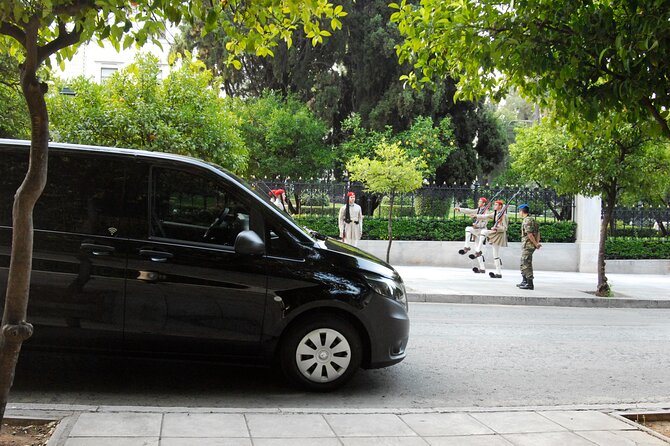 Airport transfer - Timing, flight delays, and arrival-day stress
