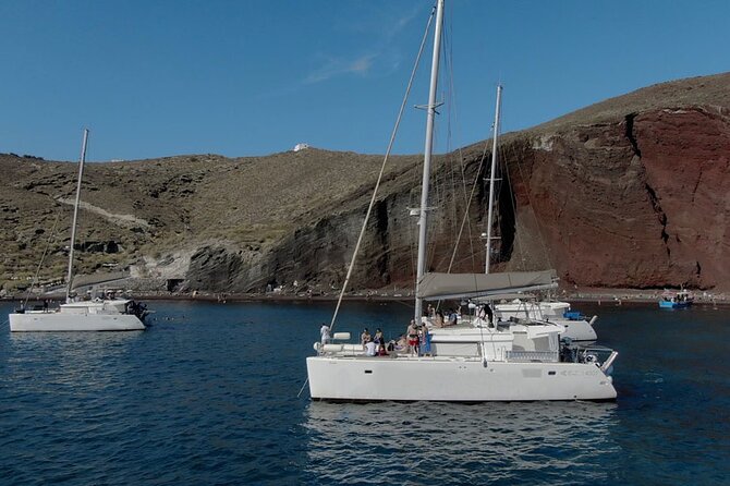 ALL-INCLUSIVE: Santorini Caldera Cruise with Greek Meal & Drinks - Mesa Pigadia and the second half-hour swim