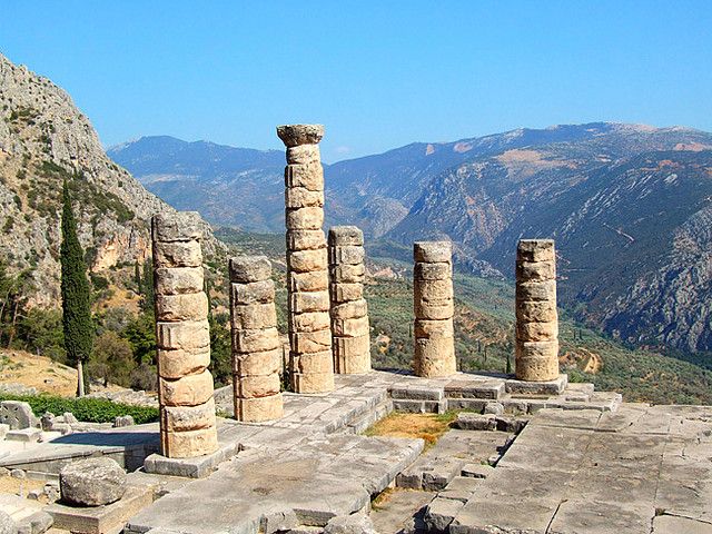 Ancient Delphi Full-Day Tour from Athens - Arachova on the way back