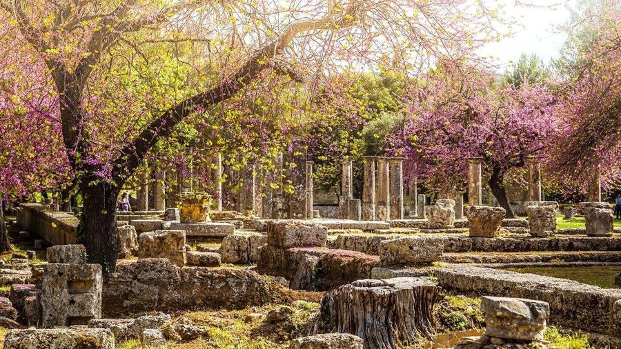 Ancient Olympia full day private tour from Athens - The long private drive to the Peloponnese