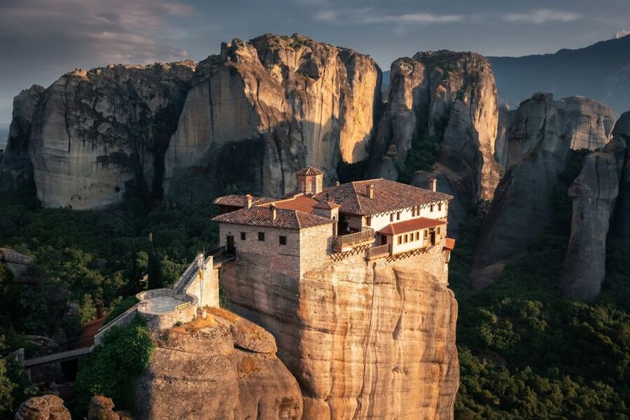 Athens: 2 Days in Meteora with 2 Guided Tours and Hotel Stay - Arriving in Kalabaka and settling into the hotel