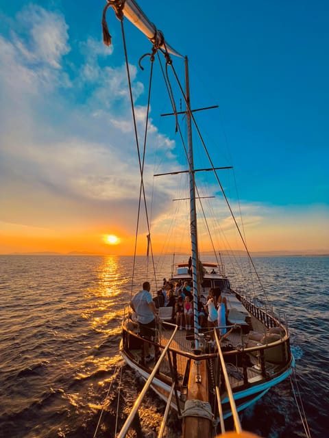 Athens: 3-Hour Sunset Cruise with Swim Stop, Snacks & Drinks - Boarding Calypso at Marina Zea
