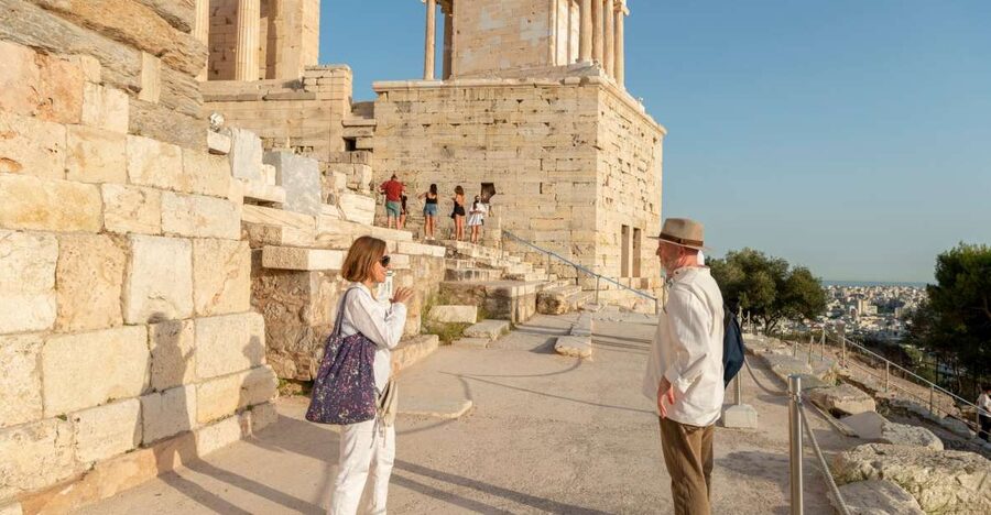 Athens: Acropolis FULLY PRIVATE Tour with Licensed Guide - Why a private Acropolis guide changes the visit