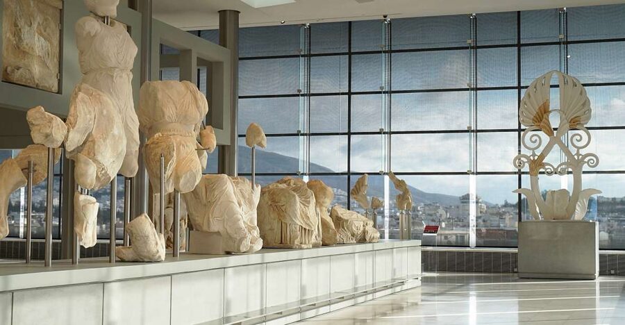 Athens: Acropolis Museum Ticket with optional Audio Guide - Timing your visit through the year