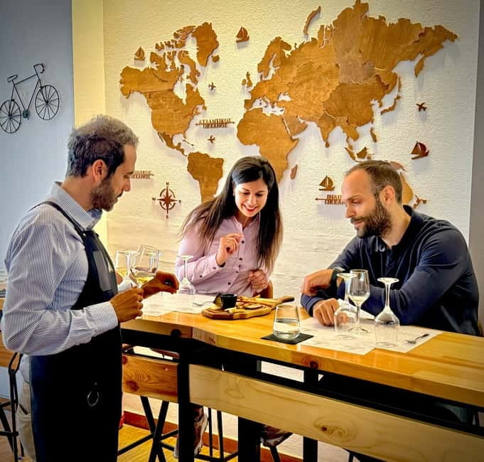 Athens: Acropolis Wine Tasting with Cheese and Olives - Five wines, with a useful Greek focus