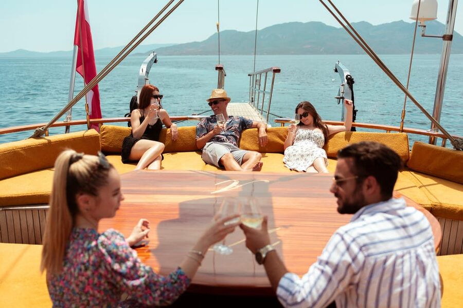 Athens: Agistri, Metopi & Aegina Cruise with Meals & Drinks - Aegina for pistachios, cafes, and ancient sites