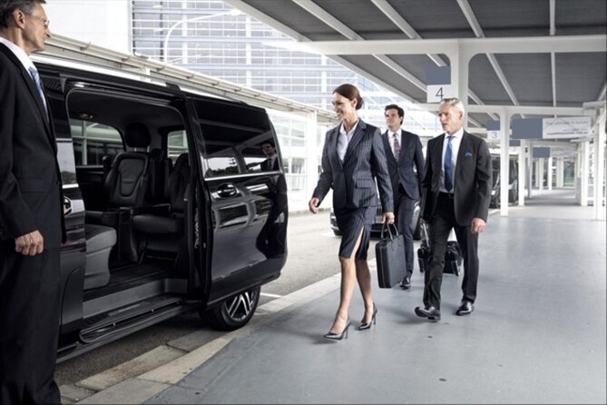 Athens Airport to Athens Hotels Private Arrival Transfer - Who should book this transfer?