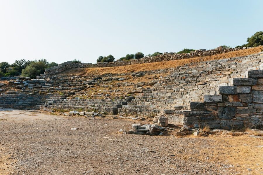 Athens: Cape Sounion & Poseidon Temple Sunset Half-Day Trip - What the guide adds to the outing