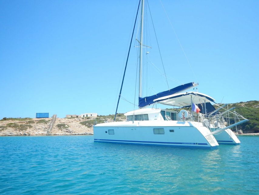 Athens: Catamaran Cruise with Fresh Lunch and Wine - Who should book this cruise?