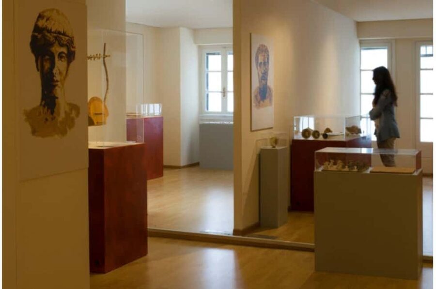 Athens:City Pass with Acropolis, Museums, Hop-On Hop-Off Bus - How to organize one, three, or five days
