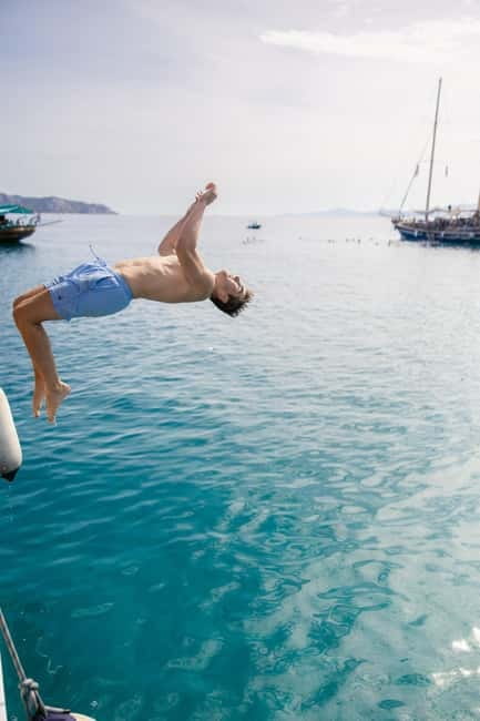 Athens: Cruise to Agistri, Moni & Aegina with Lunch & Drinks - Swimming at Moni or Methopi