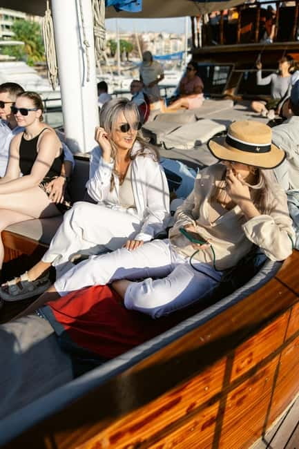 Athens: Cruise to Agistri, Moni & Aegina with Lunch & Drinks - Aegina for pistachios and ancient remains