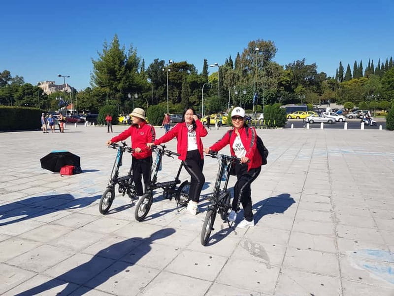 Athens: Discover the City Electric Bike Tour - The guide makes the difference