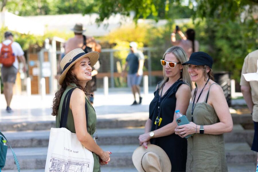 Athens: Early Morning Guided Tour to Acropolis and Museum - How the guides shape the experience