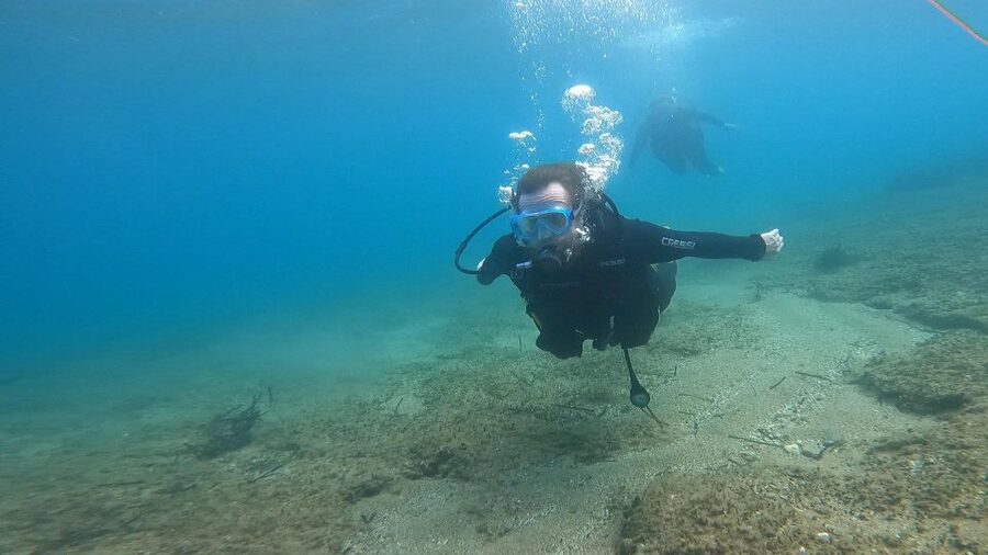 Athens East Coast: Discover Scuba Diving in Nea Makri - Why Schinias Bay works for a first scuba experience