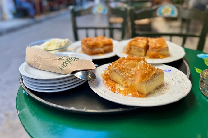 Athens Food Tour with 10+ Tastings of Greek Traditional Dishes - Why the guide can make or break the walk