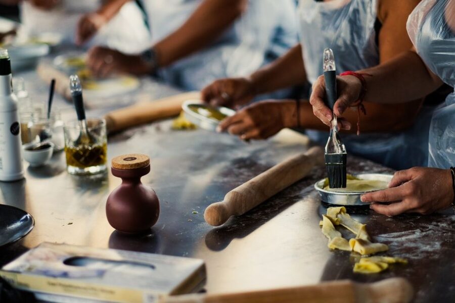Athens: Greek Cooking Class & Dinner on a Rooftop - Why this class works so well in Athens