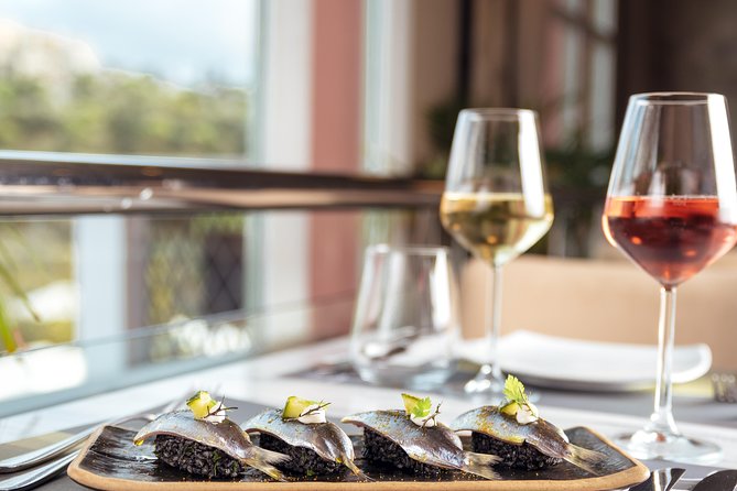 Athens: Greek Wines Tasting with Sommelier and Acropolis Views - George Spyrou and the teaching style