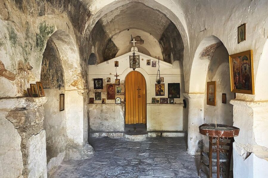 Athens: Guided Day Trip to Aegina Island with Swimming - Aegina town, neoclassical buildings, and pistachios