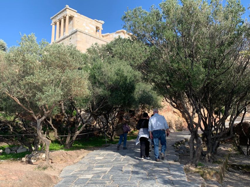 Athens: Guided Tour of Acropolis & Parthenon with Tickets - Why the guide matters here