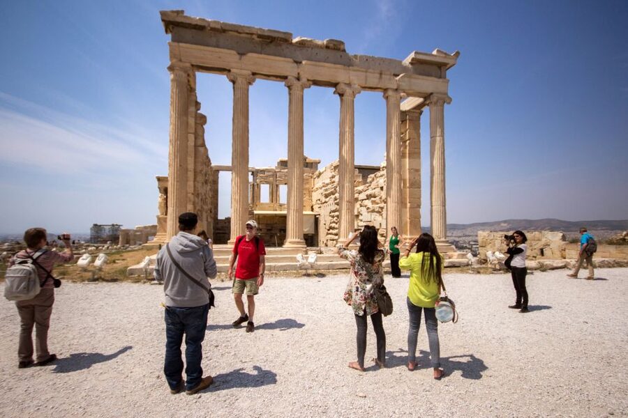 Athens: Highlights and Acropolis Guided Tour - The climb to the Acropolis