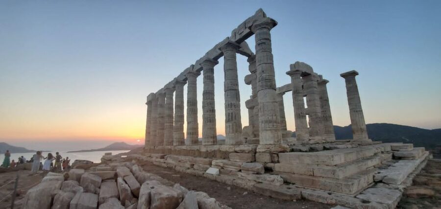 Athens: Hop-on-Hop-off Bus and Cape Sounion Sunset Tour - The drive along the Athenian Riviera