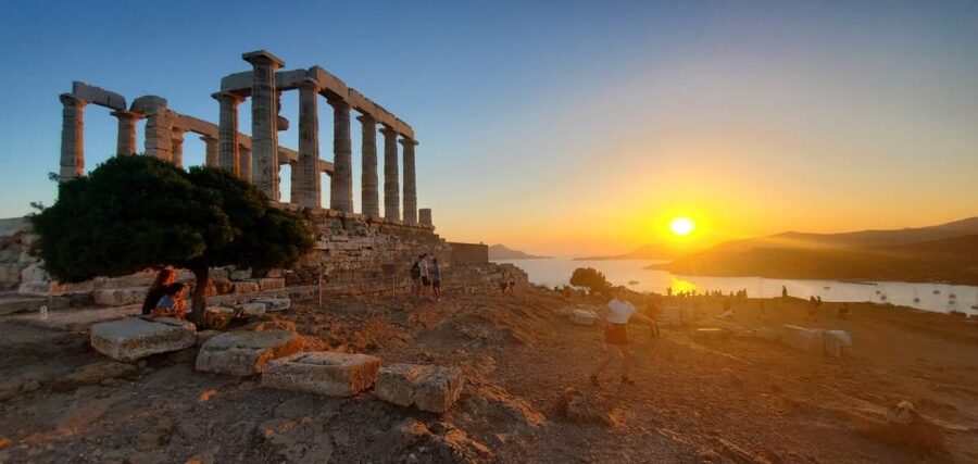 Athens: Hop-on-Hop-off Bus and Cape Sounion Sunset Tour - Arriving at the Temple of Poseidon