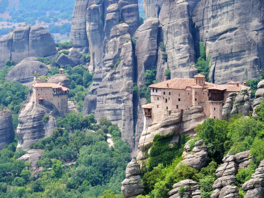 Athens: Meteora Day Trip with Audio Guide and Lunch Option - Kalabaka gives you a useful midday pause