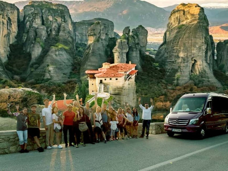 Athens: Meteora Monasteries Day Trip with Caves and Lunch - Starting at Larissa Station in Athens