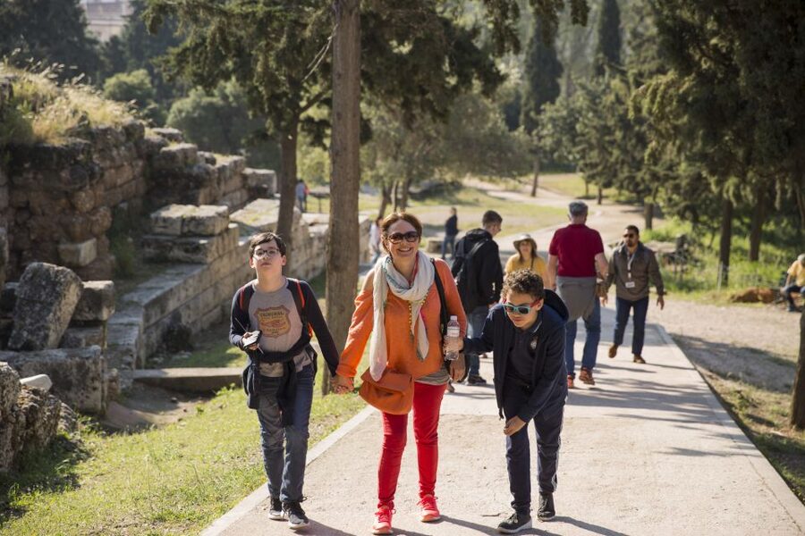 Athens: Mythology Tour for Families - What the three-hour format feels like