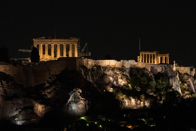 Athens Night Sightseeing Tour with Greek Dinner Show - What dinner is like at the taverna