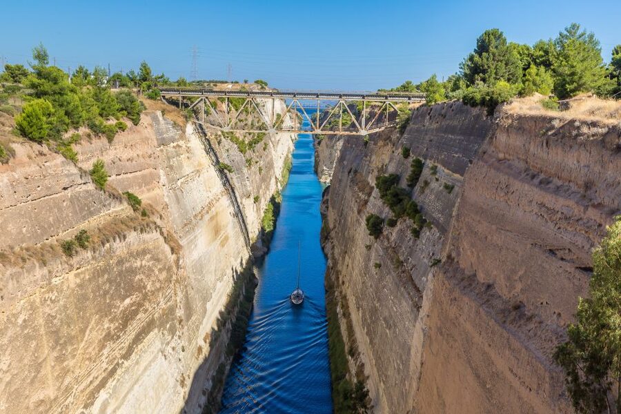 Athens: Peloponnese Highlights Day Trip and V.R. Audio Guide - Why This Peloponnese Day Trip Works