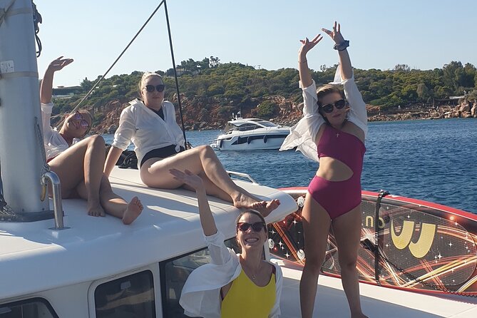 Athens Riviera Catamaran tour with fresh Meal Drinks and Swimming - Prasoniso Island and the second swim stop