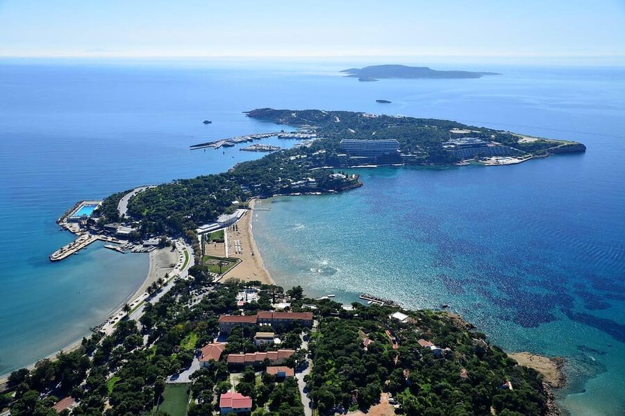 Athens Riviera: Poseidon Temple & Lake Vouliagmeni Day Tour - The guide can shape the whole day