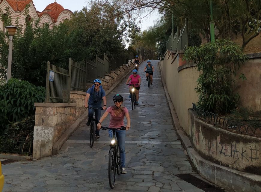 Athens: Sunset Bike Tour - Guide style and group atmosphere