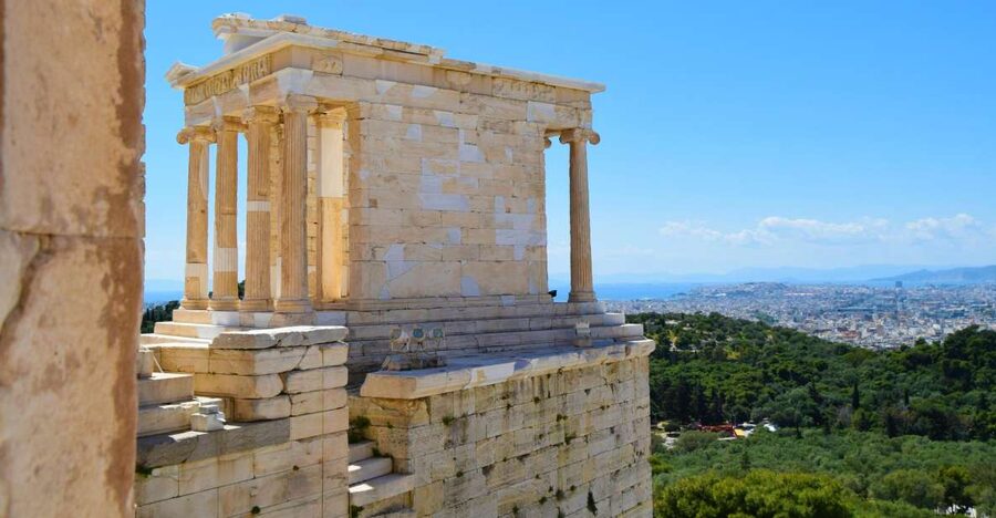 Athens: The Acropolis Guided Walking Tour in Dutch - Heat, hills, and what to bring