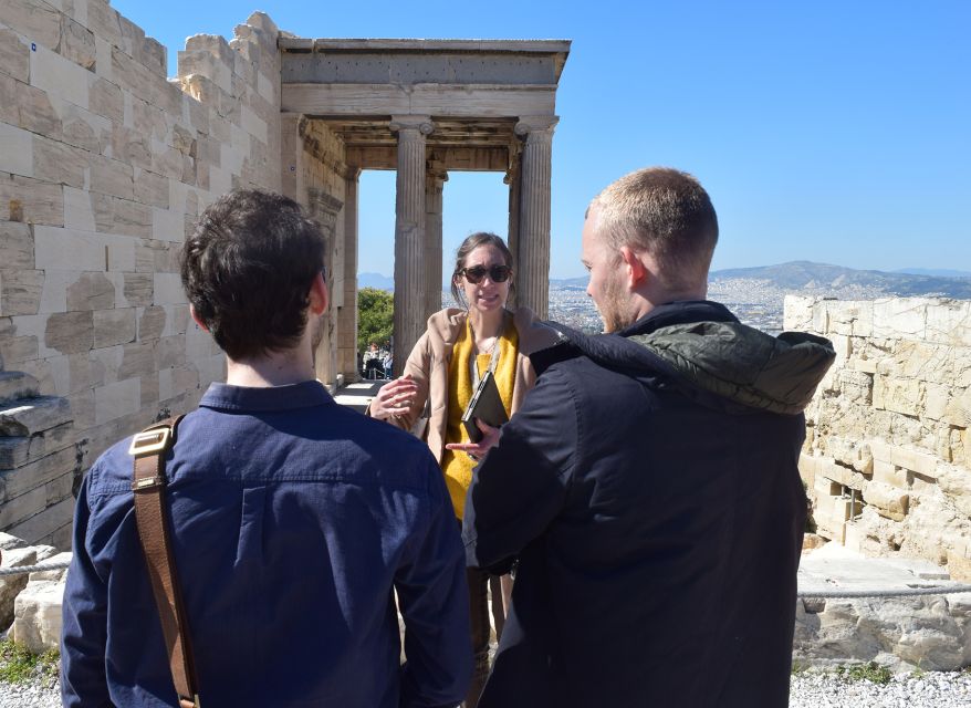 Athens: The Acropolis Guided Walking Tour in Dutch - Temple of Athena Nike: a small temple with a big position
