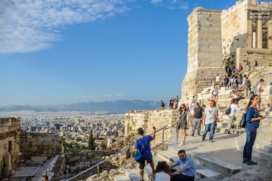 Athens: The Acropolis Walking Group Tour with a French Guide - Who should book this Acropolis walk?