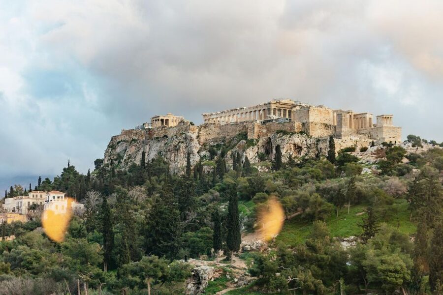 Athens: Wine Tasting with a Sommelier under the Acropolis - Staying for dinner afterward