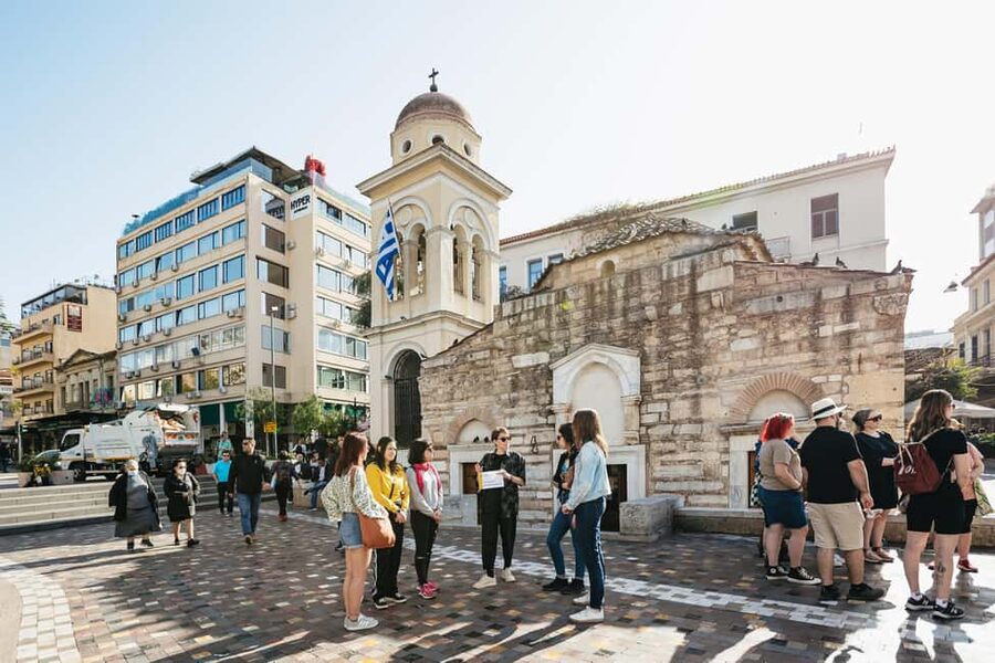 Athens: Women in Ancient Greece Guided Walking Tour - How the guiding style shapes the experience